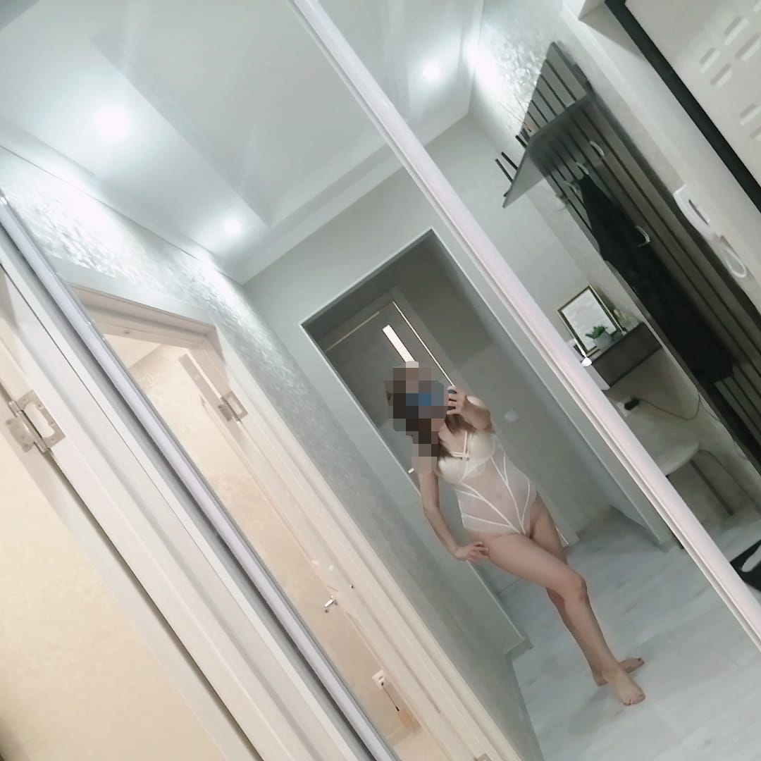 ZARINA, 27 catalog.years_old — Выезд из Павлодар