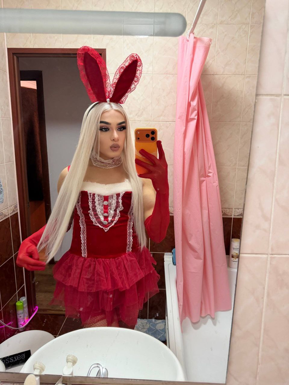 AVGUSTINA — photo