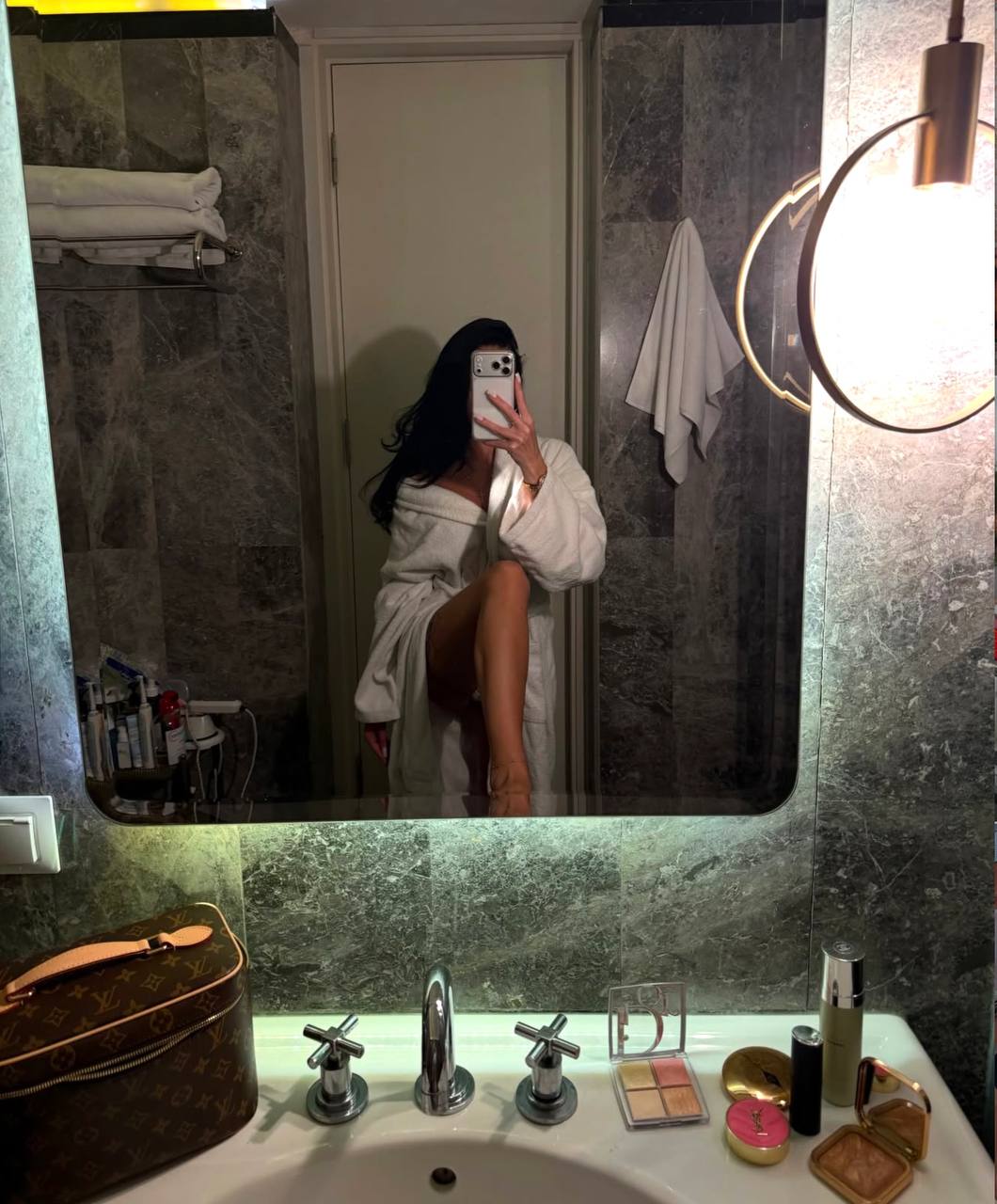 Ai️, 22 лет — Атырау