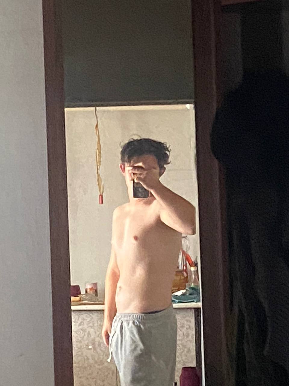 Макс, 20